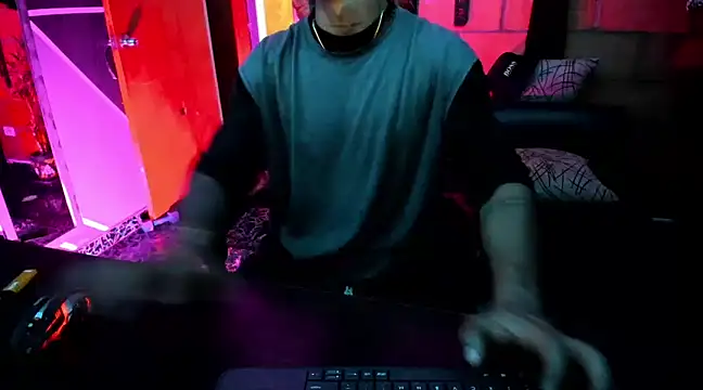 Adam Valenciia online show from 03/01/25, 04:26