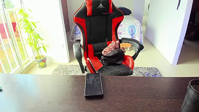 Adam Valenciia online show from 09/18/25, 08:22