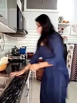 Best-Couple online show from 01/17/25, 08:13