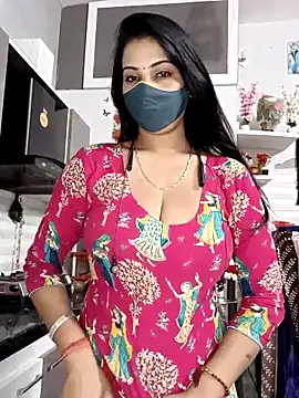 Snapshot of Best-Couple chatting on 11/26/25, 02:56 Best-Couple online show from 11/26/25, 02:56