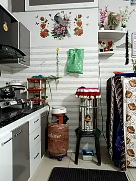 Snapshot of Best-Couple chatting on 11/29/25, 03:31 Best-Couple online show from 11/29/25, 03:31