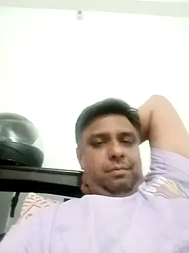 Snapshot of jemes21in chatting on 03/02/25, 03:05 jemes21in online show from 03/02/25, 03:05