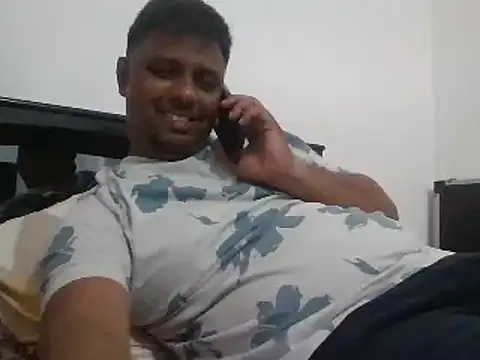 Snapshot of jemes21in chatting on 03/22/25, 12:57 jemes21in online show from 03/22/25, 12:57