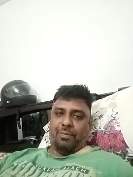 Snapshot of jemes21in chatting on 09/12/25, 05:46 jemes21in online show from 09/12/25, 05:46