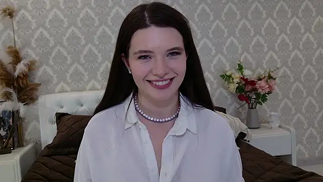 Snapshot of Nellie_Medina chatting on 01/13/25, 03:56 Nellie Medina online show from 01/13/25, 03:56