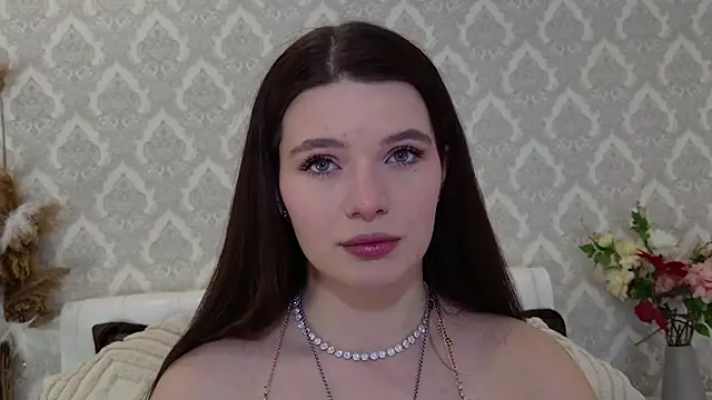 Snapshot of Nellie_Medina chatting on 01/19/25, 01:00 Nellie Medina online show from 01/19/25, 01:00