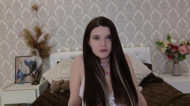 Snapshot of Nellie_Medina chatting on 02/20/25, 01:46 Nellie Medina online show from 02/20/25, 01:46