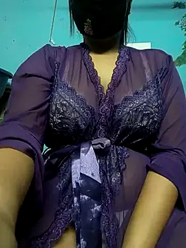Snapshot of Hayna_G chatting on 03/11/25, 05:27 Hayna G online show from 03/11/25, 05:27