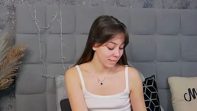 TheEmma online show from 01/13/25, 01:17
