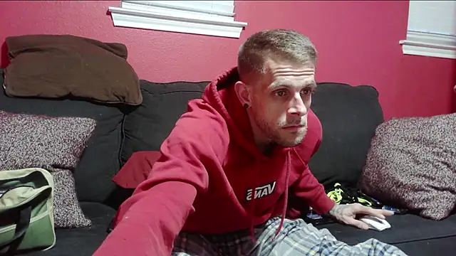 Snapshot of JamesMichael88 chatting on 12/28/24, 01:38 JamesMichael88 online show from 12/28/24, 01:38