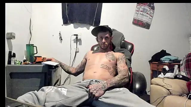 Snapshot of JamesMichael88 chatting on 03/01/25, 02:59 JamesMichael88 online show from 03/01/25, 02:59