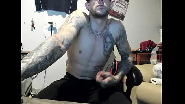 Snapshot of JamesMichael88 chatting on 03/03/25, 06:04 JamesMichael88 online show from 03/03/25, 06:04