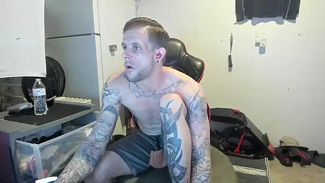 Snapshot of JamesMichael88 chatting on 03/14/25, 07:01 JamesMichael88 online show from 03/14/25, 07:01