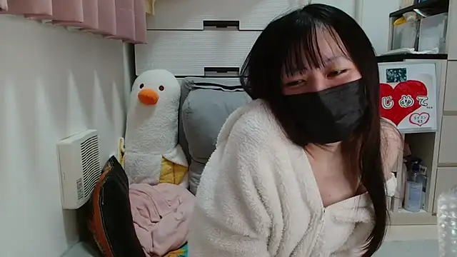 Snapshot of pipimi_khaos chatting on 12/02/25, 09:10 pipimi khaos online show from 12/02/25, 09:10