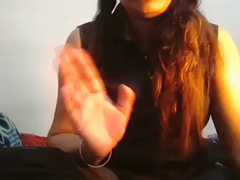 Hot-shanvi online show from 01/24/25, 08:23
