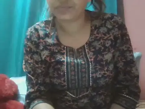 Hot-shanvi online show from 03/08/25, 10:02