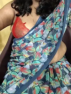 Snapshot of Rathi22 chatting on 11/18/25, 11:37 Rathi22 online show from 11/18/25, 11:37