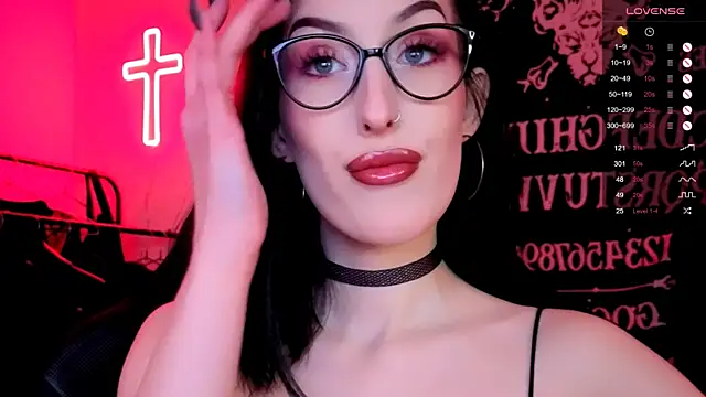 Snapshot of Miss_Alice__ chatting on 01/07/26, 02:03 Miss Alice online show from 01/07/26, 02:03