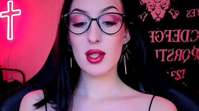 Snapshot of Miss_Alice__ chatting on 04/06/26, 12:41 Miss Alice online show from 04/06/26, 12:41