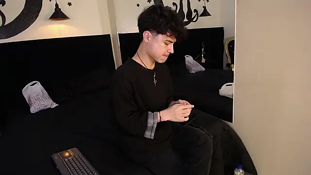 CollinStone online show from 10/19/25, 03:23