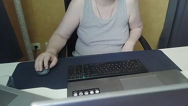 Sweet Phoenix online show from 06/26/26, 11:14