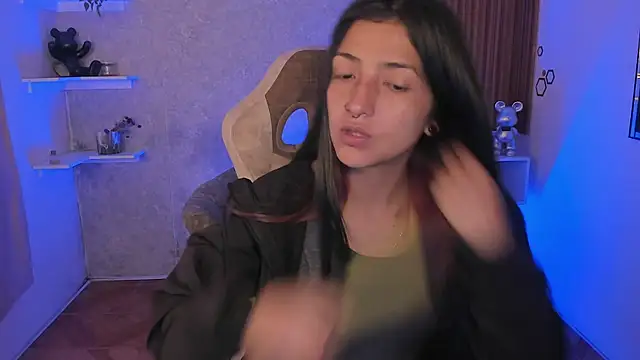 Snapshot of Chaos_Wild chatting on 11/13/25, 12:59 Chaos Wild online show from 11/13/25, 12:59