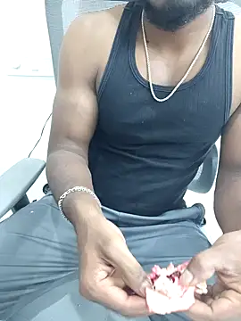 Snapshot of hot_boy_dic chatting on 11/19/25, 03:12 hot boy dic online show from 11/19/25, 03:12