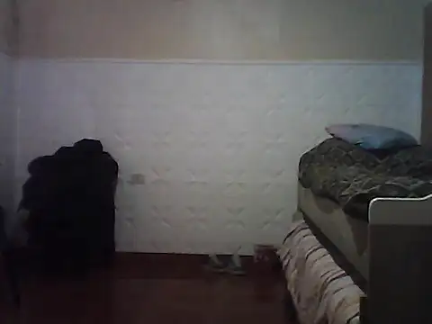 Snapshot of aventuras1508 chatting on 07/04/26, 06:25 aventuras1508 online show from 07/04/26, 06:25
