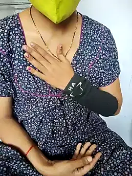 lovelygirl4567 online show from 02/05/25, 09:36
