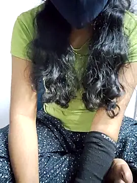 lovelygirl4567 online show from 02/10/25, 04:14