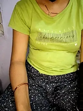 lovelygirl4567 online show from 02/11/25, 03:40