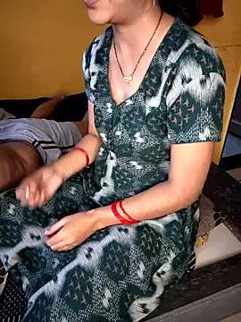 Snapshot of lovelygirl4567 chatting on 09/23/25, 04:04 lovelygirl4567 online show from 09/23/25, 04:04