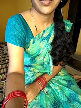 Snapshot of lovelygirl4567 chatting on 09/29/25, 07:02 lovelygirl4567 online show from 09/29/25, 07:02