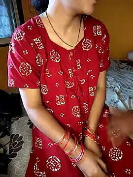 Snapshot of lovelygirl4567 chatting on 10/06/25, 03:48 lovelygirl4567 online show from 10/06/25, 03:48