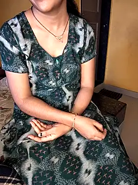 Snapshot of lovelygirl4567 chatting on 10/09/25, 05:49 lovelygirl4567 online show from 10/09/25, 05:49