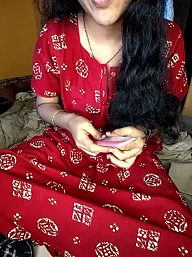 Snapshot of lovelygirl4567 chatting on 10/10/25, 06:01 lovelygirl4567 online show from 10/10/25, 06:01