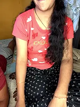 Snapshot of lovelygirl4567 chatting on 10/11/25, 08:57 lovelygirl4567 online show from 10/11/25, 08:57