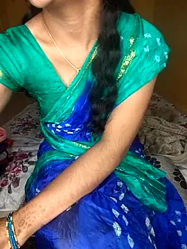 Snapshot of lovelygirl4567 chatting on 10/21/25, 06:19 lovelygirl4567 online show from 10/21/25, 06:19