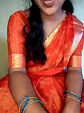 Snapshot of lovelygirl4567 chatting on 10/24/25, 05:15 lovelygirl4567 online show from 10/24/25, 05:15