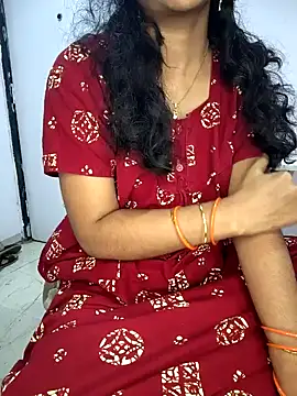 Snapshot of lovelygirl4567 chatting on 11/03/25, 03:13 lovelygirl4567 online show from 11/03/25, 03:13