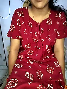 Snapshot of lovelygirl4567 chatting on 11/11/25, 04:29 lovelygirl4567 online show from 11/11/25, 04:29