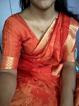 Snapshot of lovelygirl4567 chatting on 11/26/25, 06:03 lovelygirl4567 online show from 11/26/25, 06:03