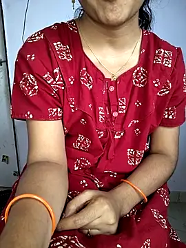 Snapshot of lovelygirl4567 chatting on 11/28/25, 07:11 lovelygirl4567 online show from 11/28/25, 07:11