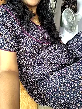 Snapshot of lovelygirl4567 chatting on 11/29/25, 05:43 lovelygirl4567 online show from 11/29/25, 05:43