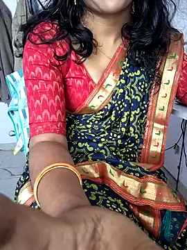 Snapshot of lovelygirl4567 chatting on 12/01/25, 05:45 lovelygirl4567 online show from 12/01/25, 05:45