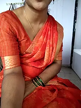 Snapshot of lovelygirl4567 chatting on 12/16/25, 05:45 lovelygirl4567 online show from 12/16/25, 05:45