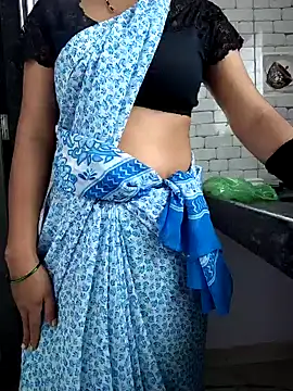 lovelygirl4567 online show from 07/18/26, 02:38