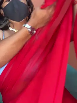 Snapshot of Lovely-Shivani chatting on 03/07/25, 07:49 Lovely-Shivani online show from 03/07/25, 07:49