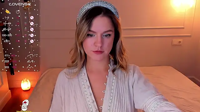 SaintMarya online show from 01/10/25, 07:21