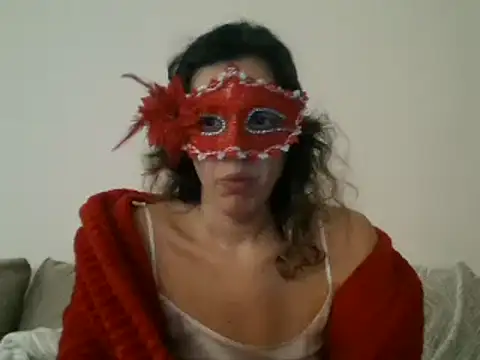 Snapshot of couple-tuga chatting on 01/04/25, 11:38 couple-tuga online show from 01/04/25, 11:38